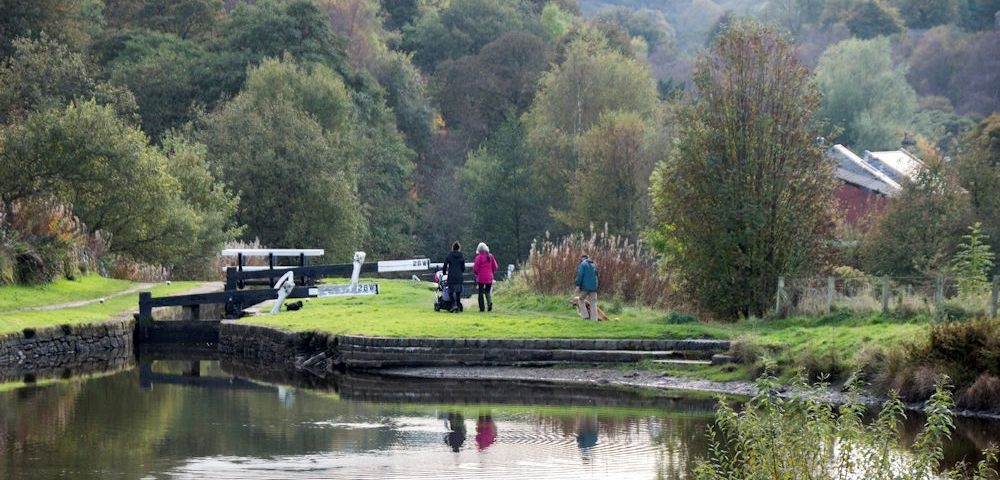 Huddersfield Narrow Canal: Lock 26